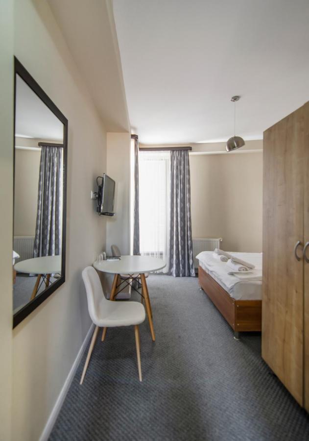 Hotel "Elesa Wera" Tbilisi Ngoại thất bức ảnh