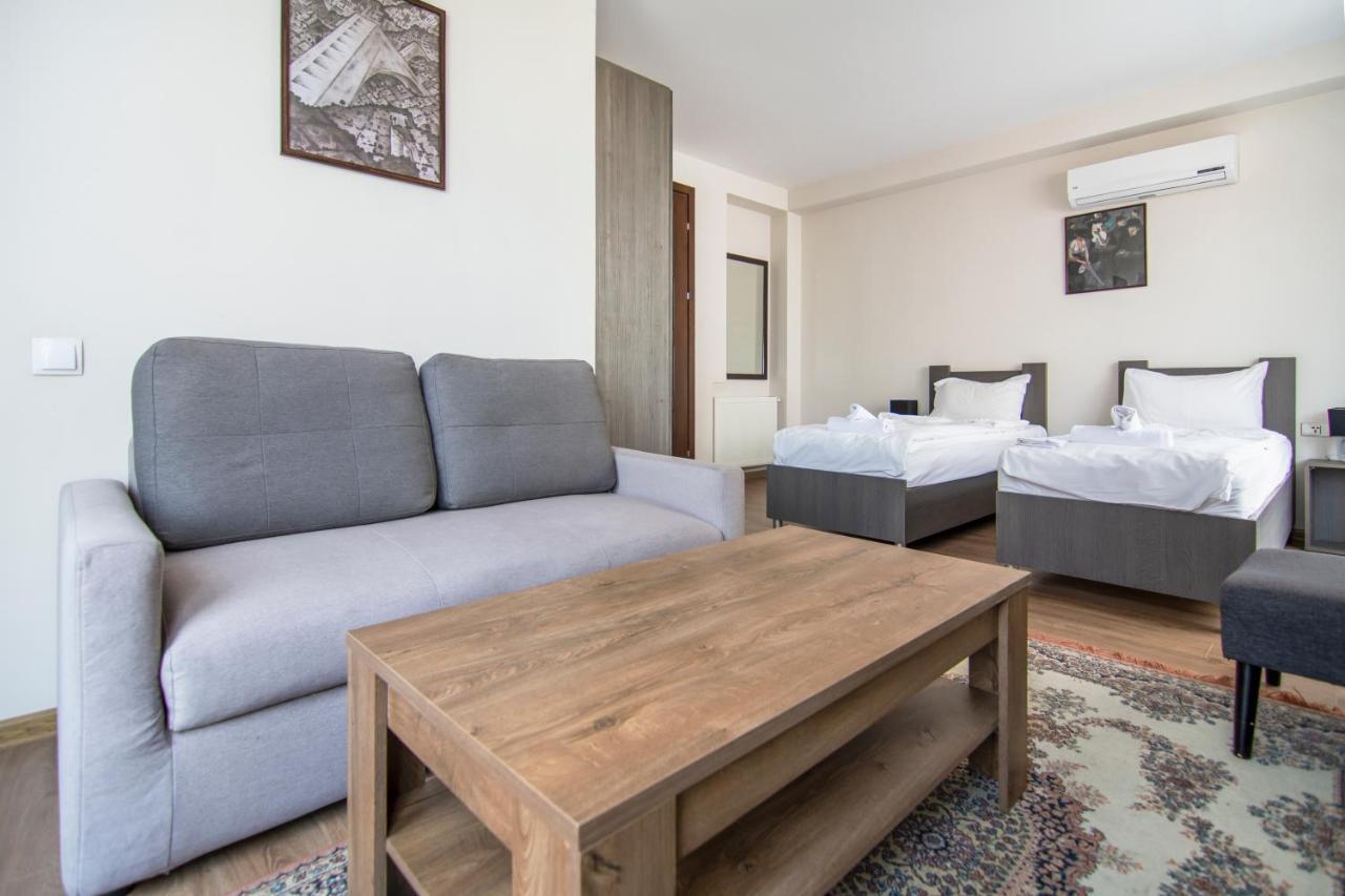 Hotel "Elesa Wera" Tbilisi Ngoại thất bức ảnh
